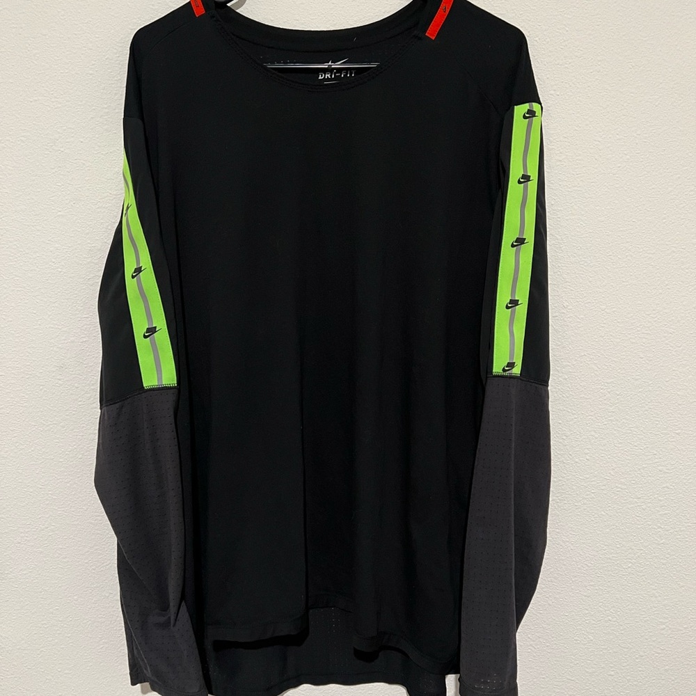 Nike Dri-Fit Wild Run Long Sleeve